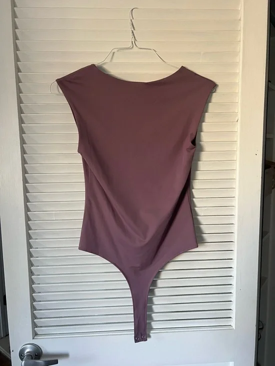 Purple V-Neck Sleeveless Bodysuit - Picture 2 of 3